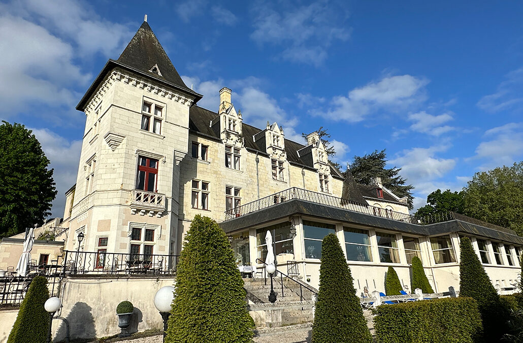 Château Le Prieuré Saumur – La Maison Younan